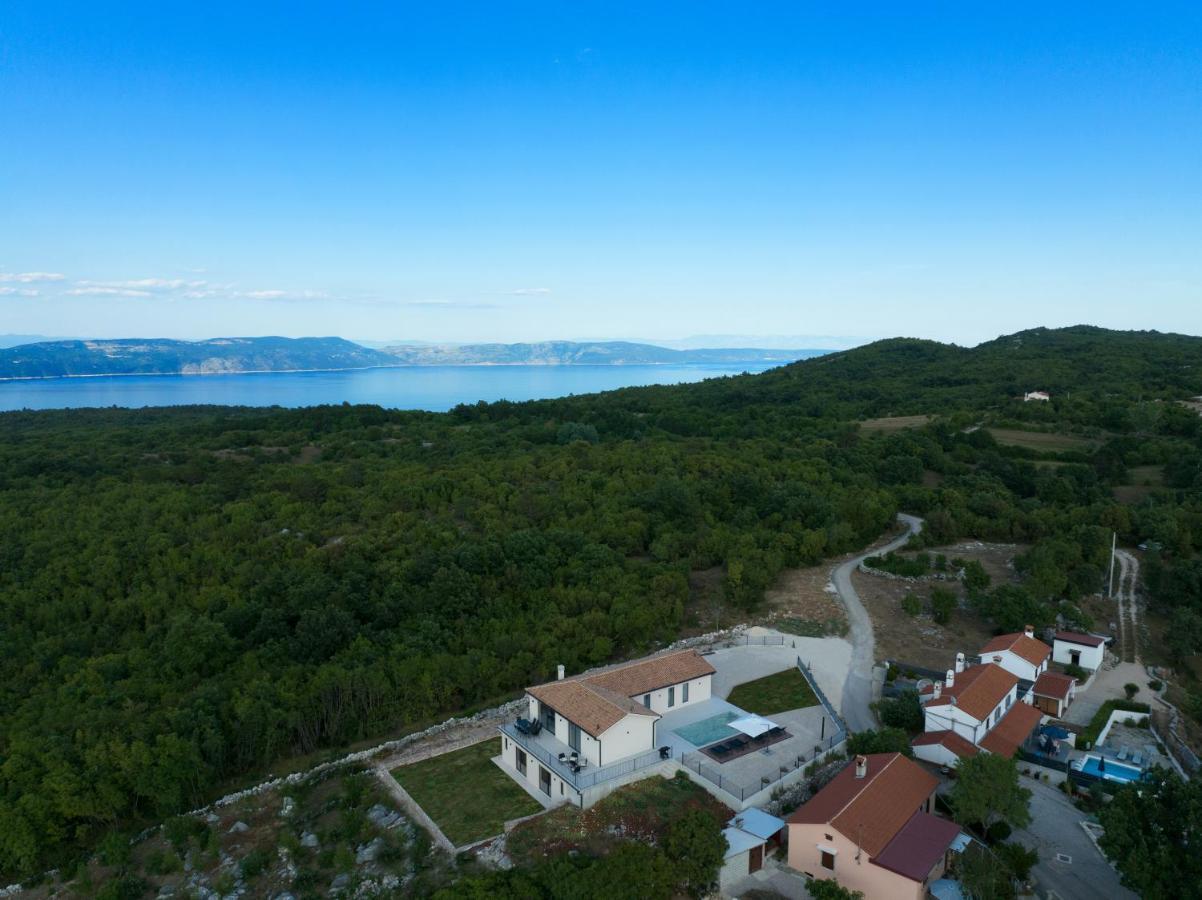 Villa Tonka With Jacuzzi Sauna And Private Pool Labin  Buitenkant foto